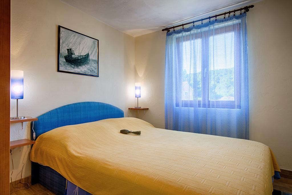 Apartments Pol Murvu 维斯 外观 照片