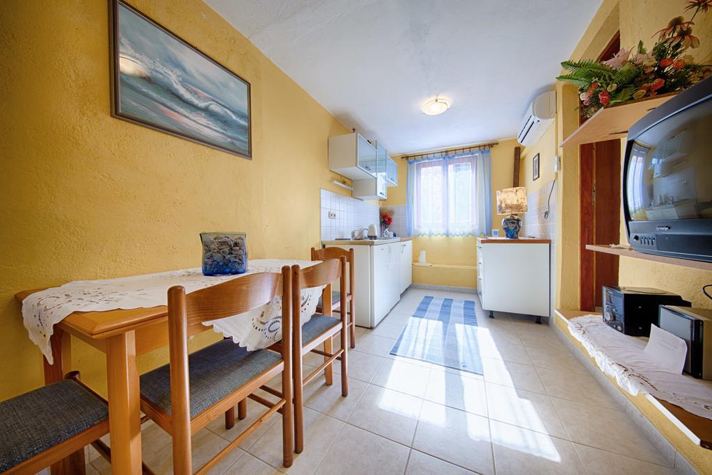 Apartments Pol Murvu 维斯 外观 照片